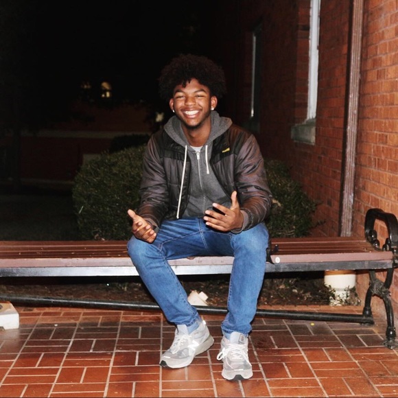 Meet your Posher, Jed 💪🏾🤩 - Picture 4 of 4